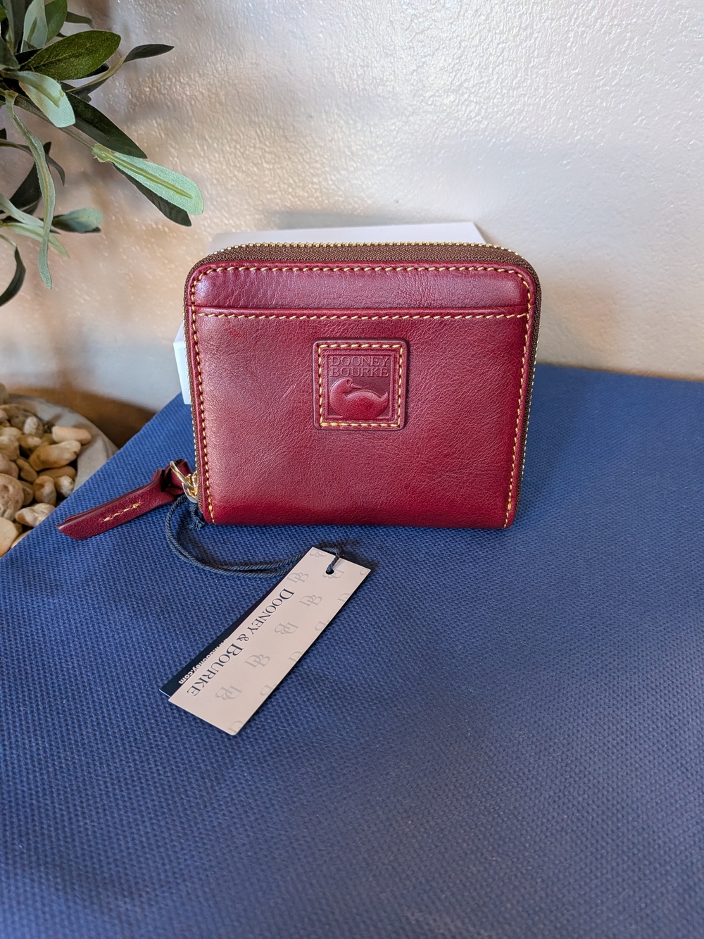 NWT! Dooney & Bourke Florentine Small Zip Around Wallet in BORDEAUX